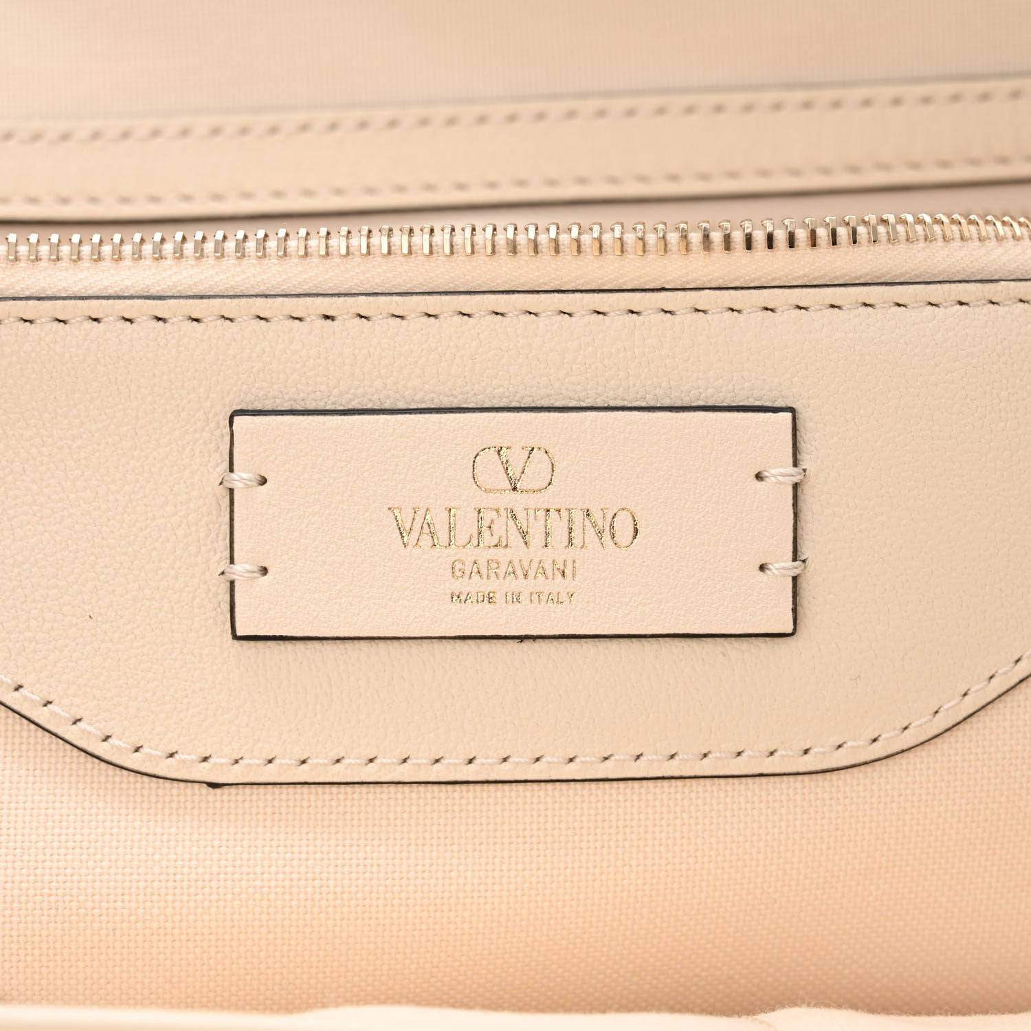 Valentino Garavani Metallic Boucle Raffia Calfskin Rockstud Tote Bag White Ivory Gold 6 of 11