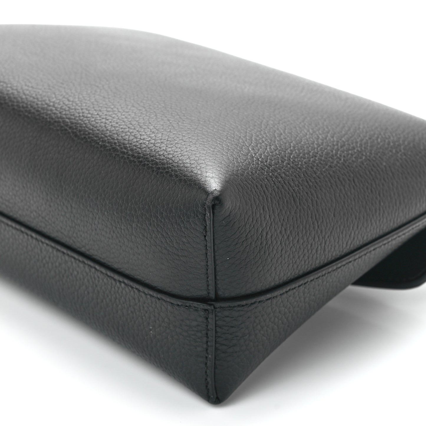 Small Classic Grain Darley Cosmetic Pouch Black