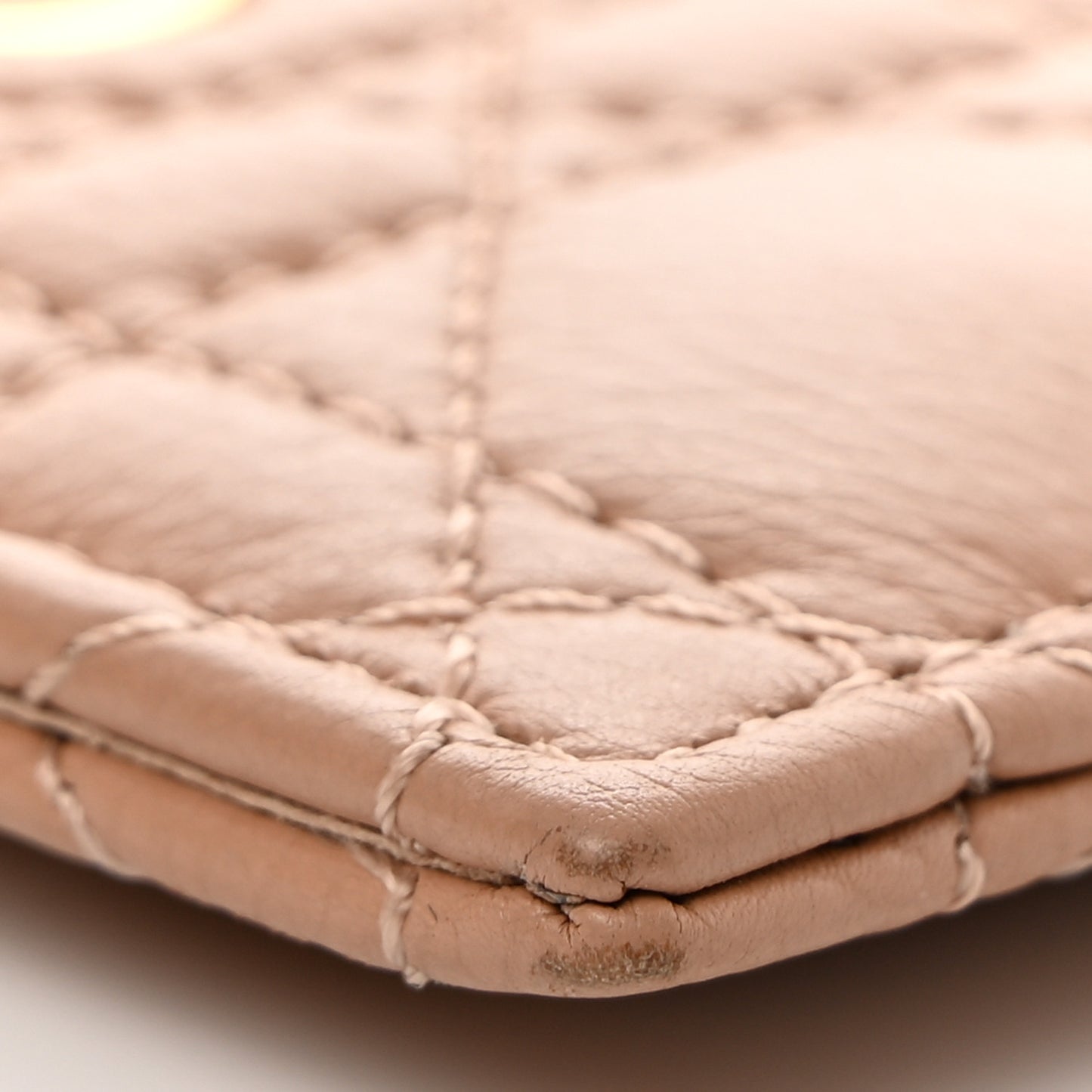 Supple Calfskin Cannage Caro Freesia Card Holder Rose De Vents