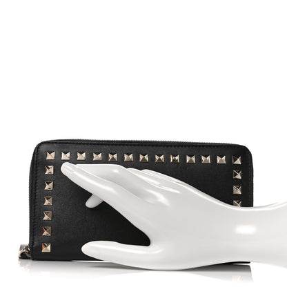 Valentino Garavani Calfskin Rockstud Zip Around Wallet Black 2 of 10