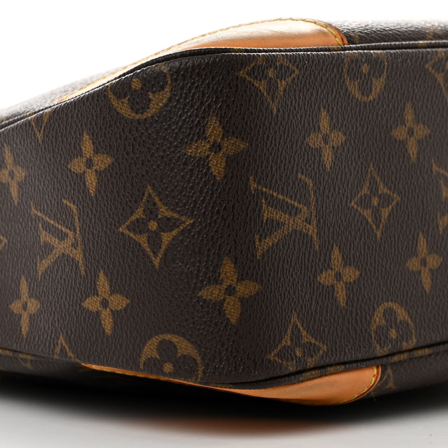 Monogram Boulogne 30