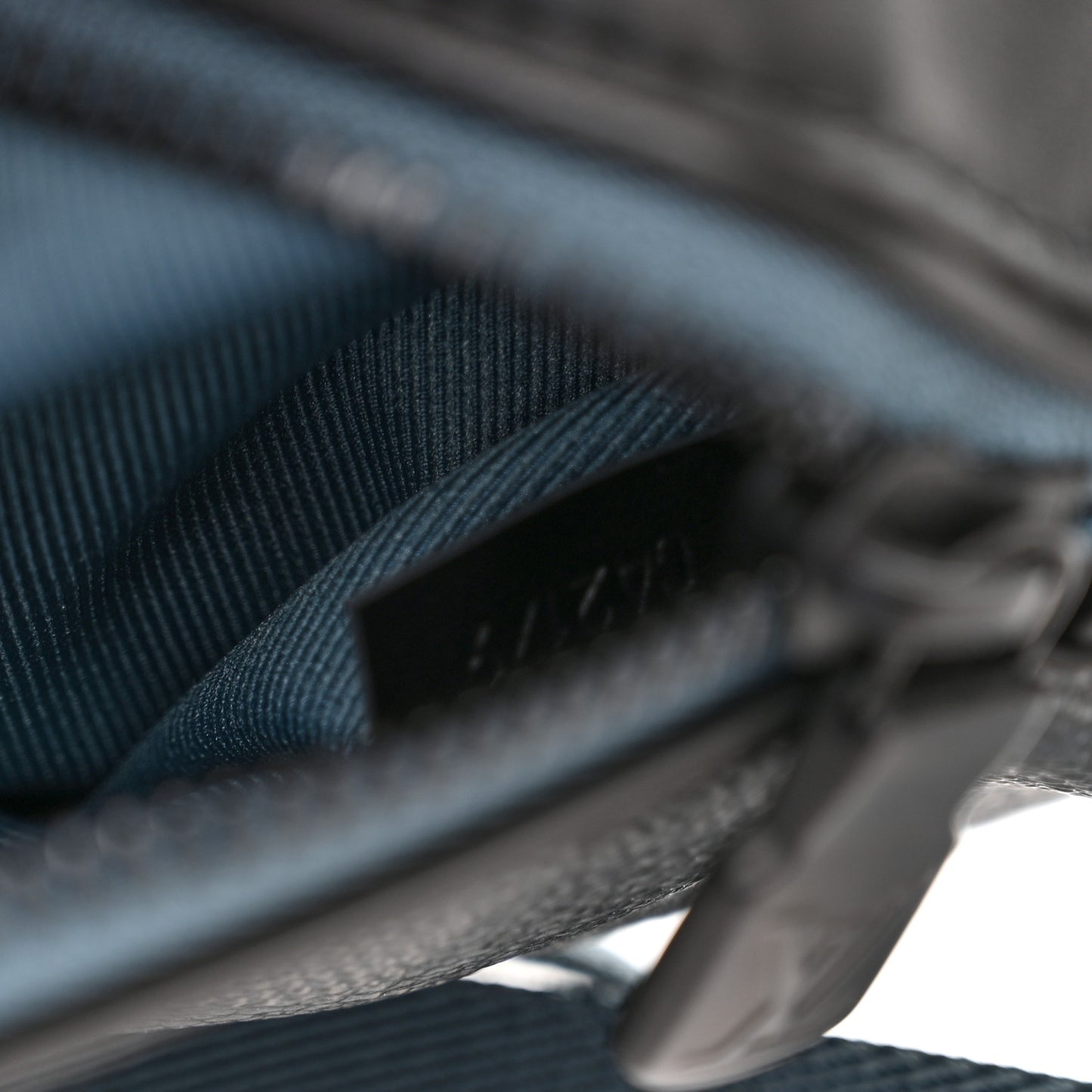 Damier Graphite Discovery Bumbag