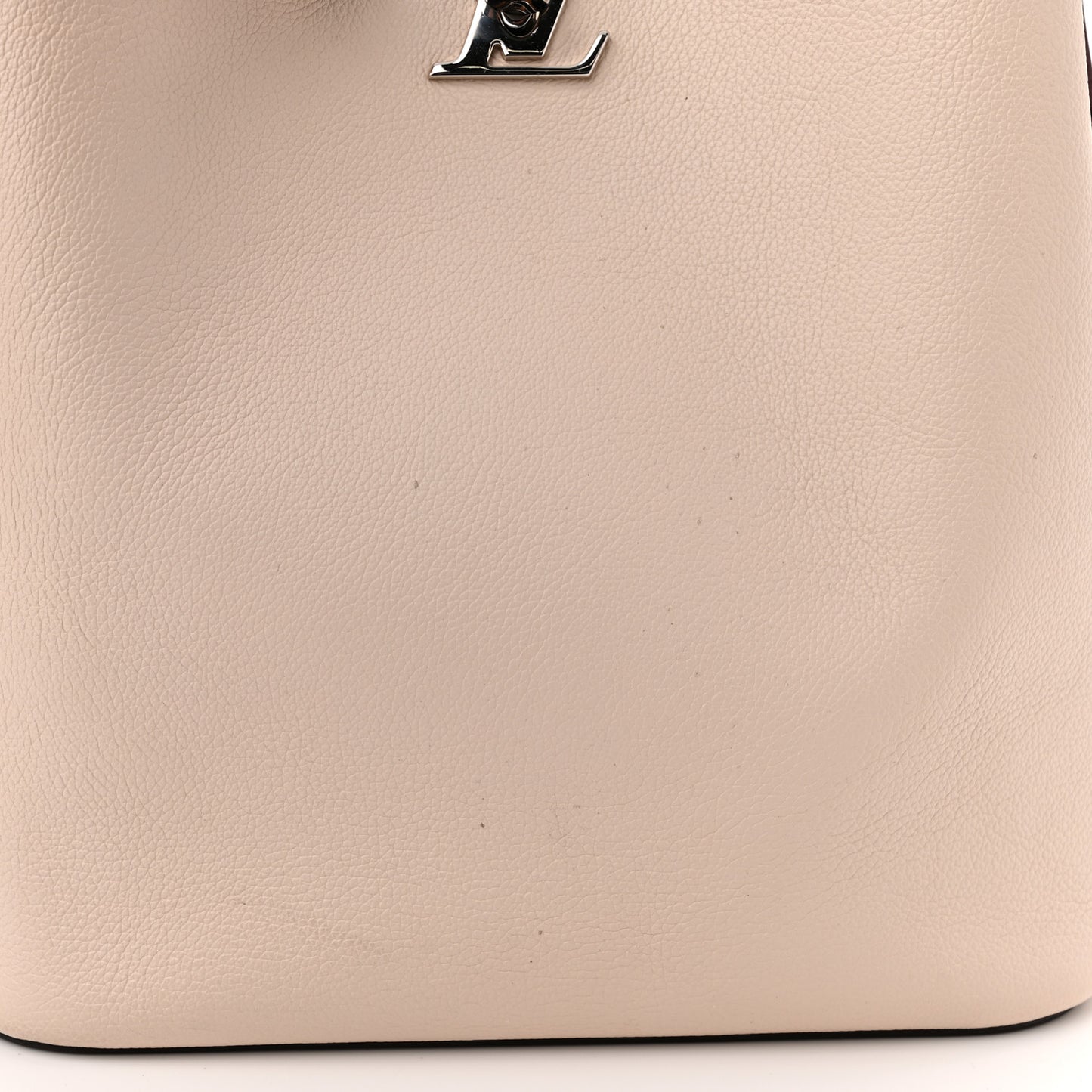 Calfskin Lockme Bucket Soie Quartz Calla