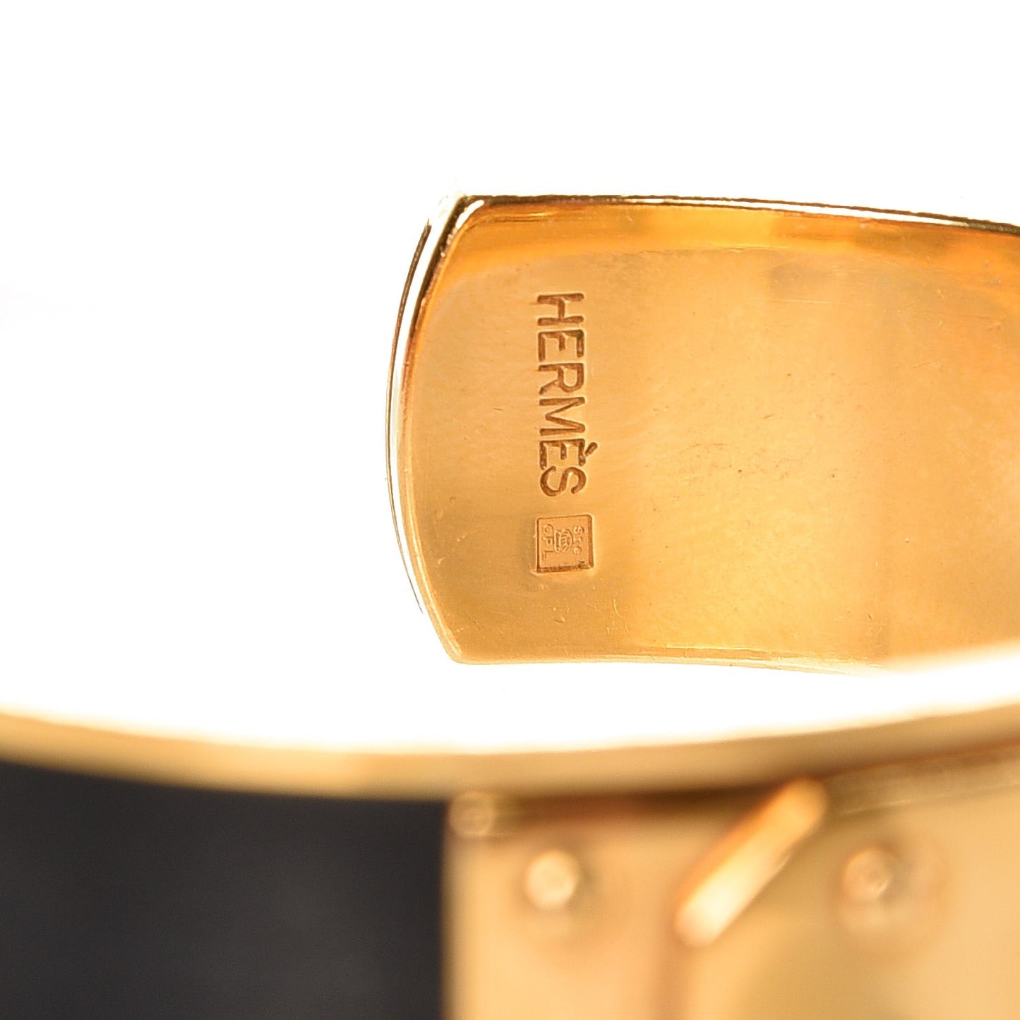 Box Kelly Cuff Black