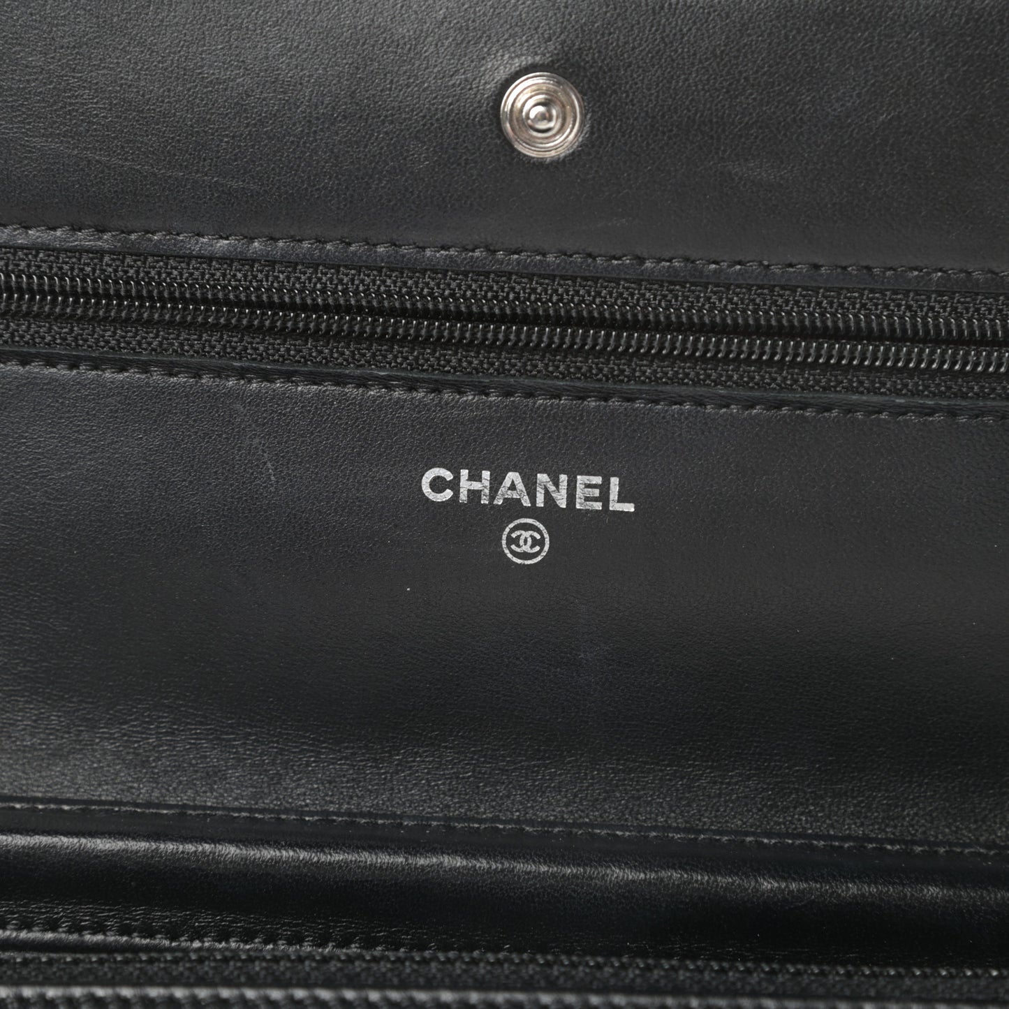Lambskin Quilted Wallet On Chain WOC Black
