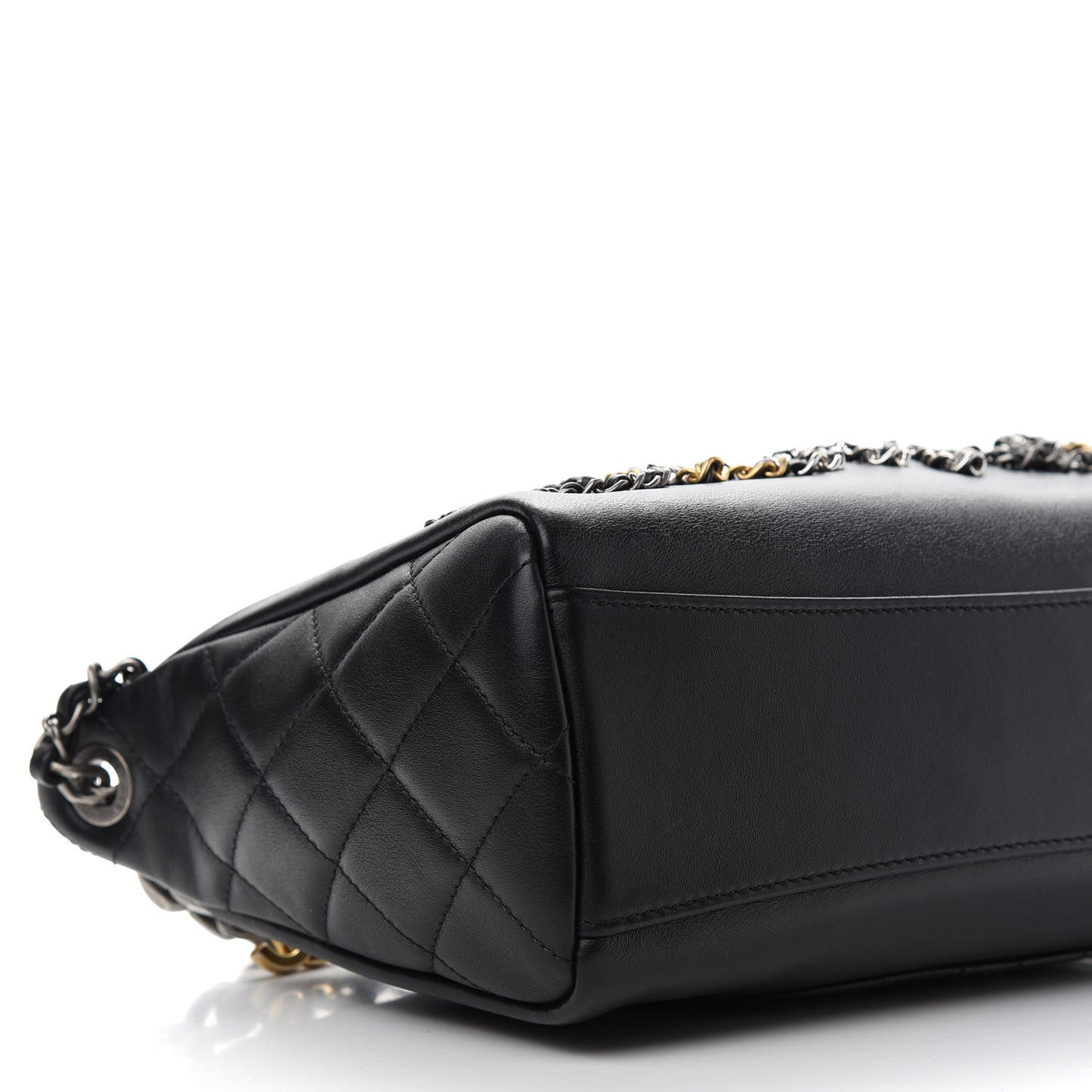 Calfskin Chain 20s Signature Hobo Black