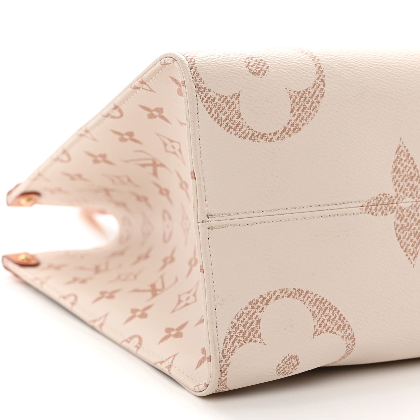 Monogram Dune Giant Onthego MM