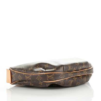 Louis Vuitton Monogram Croissant MM 3 of 8