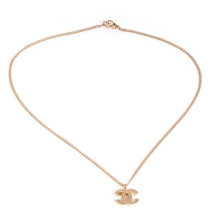 Chanel Engraved CC Necklace Gold 3 of 5