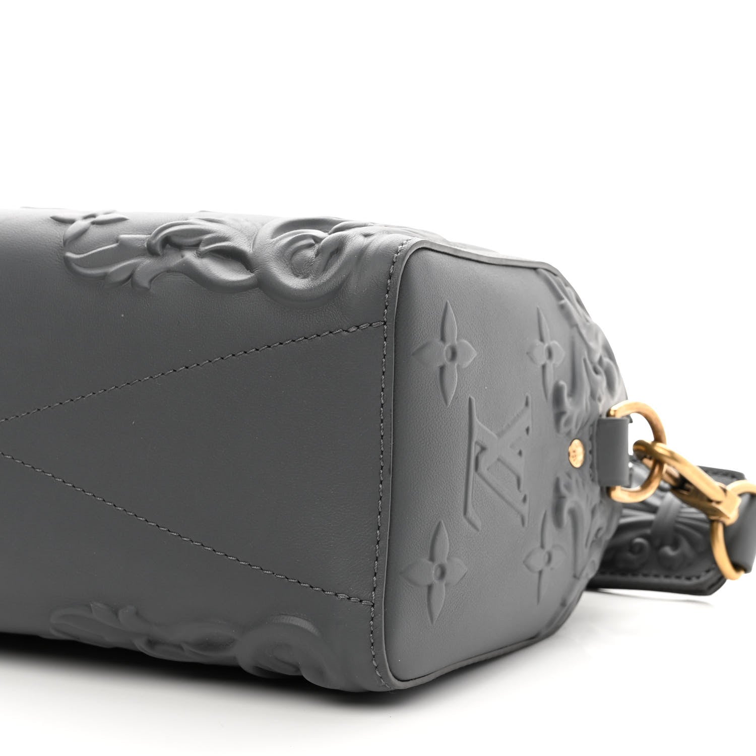 Louis Vuitton グレー ケース Louis Vuitton Taigarama Pochette Voyage MM Silver Hardware, 2022