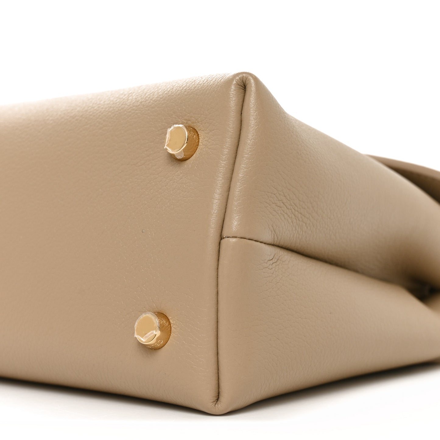Supple Grained Calfskin Medium Nino Safari