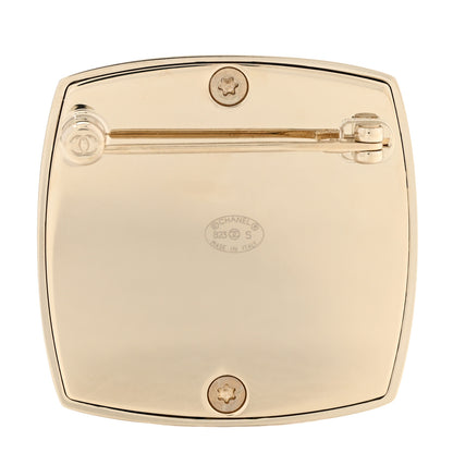 Chanel Pearl Resin Crystal CC No 5 Eyeshadow Brooch Gold Pearly 3 of 4