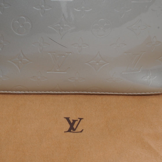 Louis Vuitton Vernis Houston Silver 9 of 9