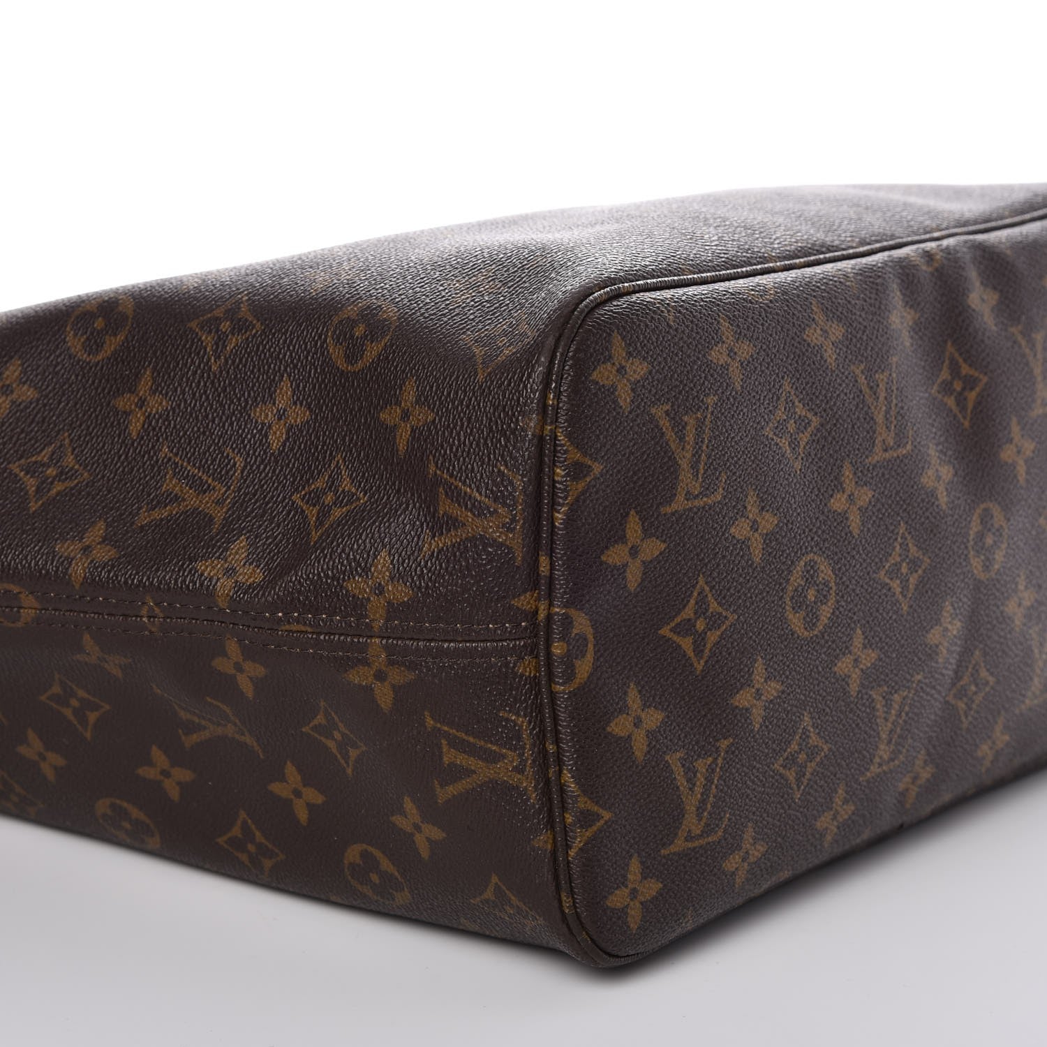 Louis Vuitton Monogram Neverfull MM 26 of 27