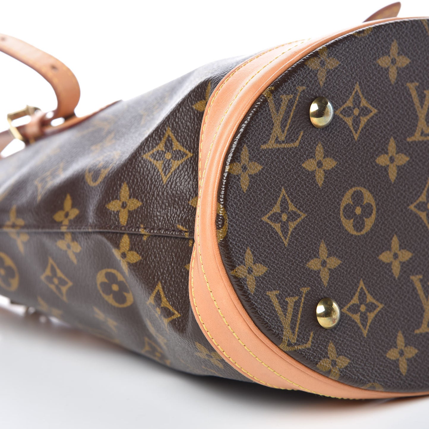 Monogram Petit Bucket 23