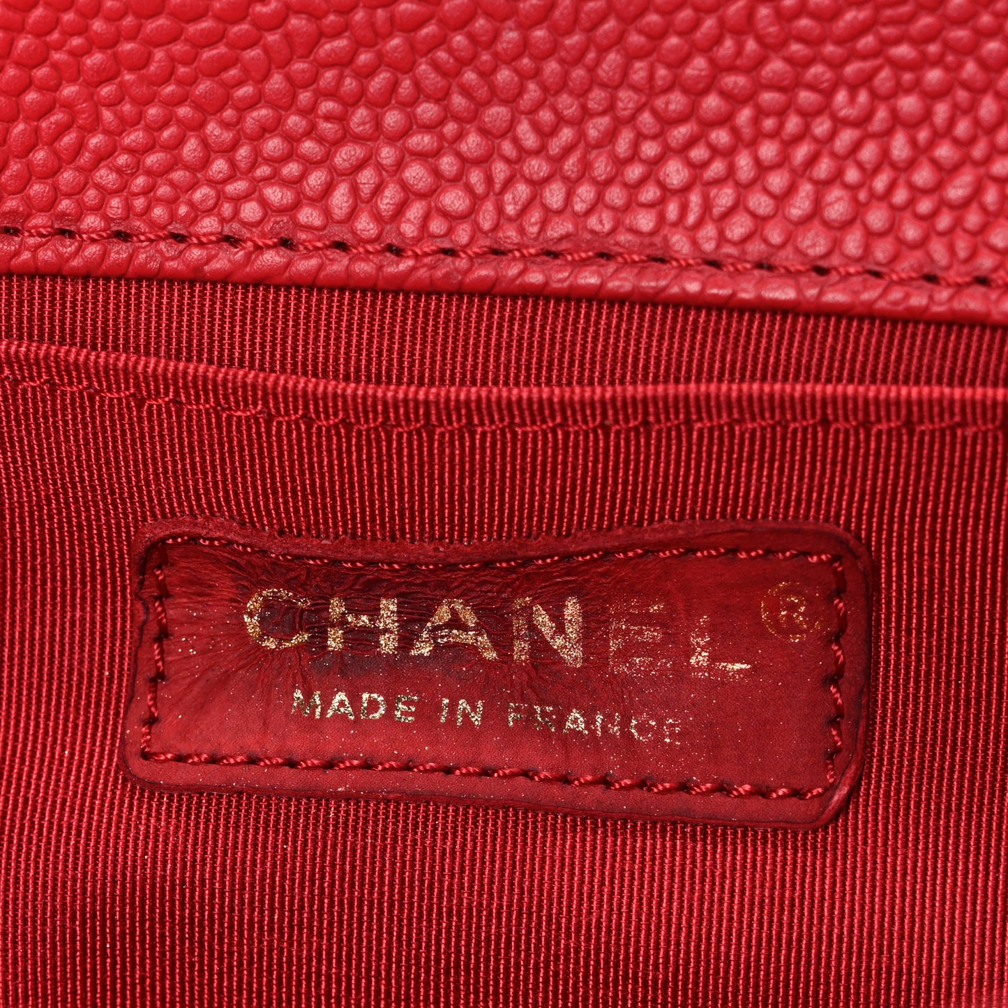 Caviar Quilted Medium Boy Flap Red