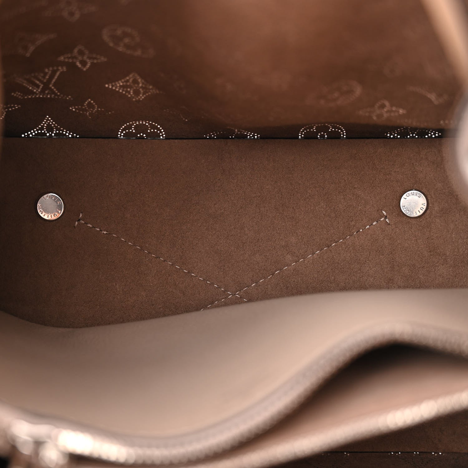 Louis Vuitton Mahina Muria Galet 5 of 14