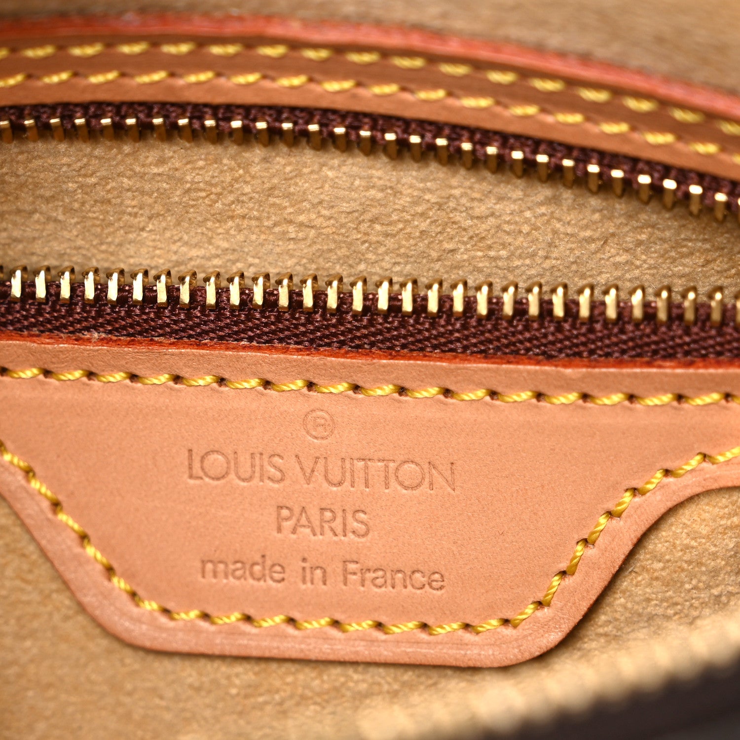 Louis Vuitton Monogram Looping MM 6 of 10