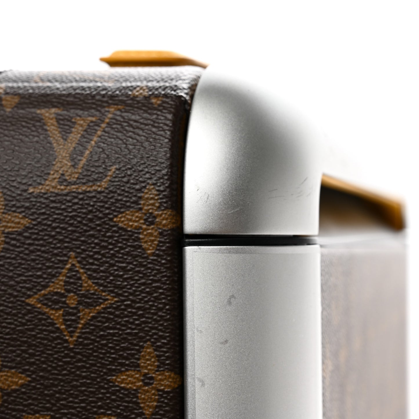 Monogram Horizon 55 Jaune Mat