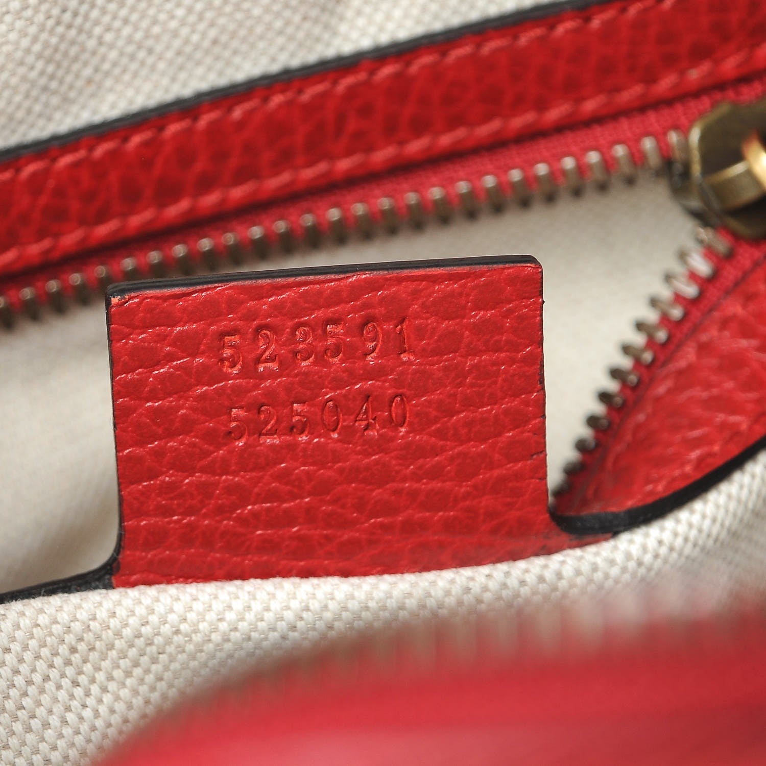Gucci Grained Calfskin Logo Messenger Bag Hibiscus Red 7 of 7
