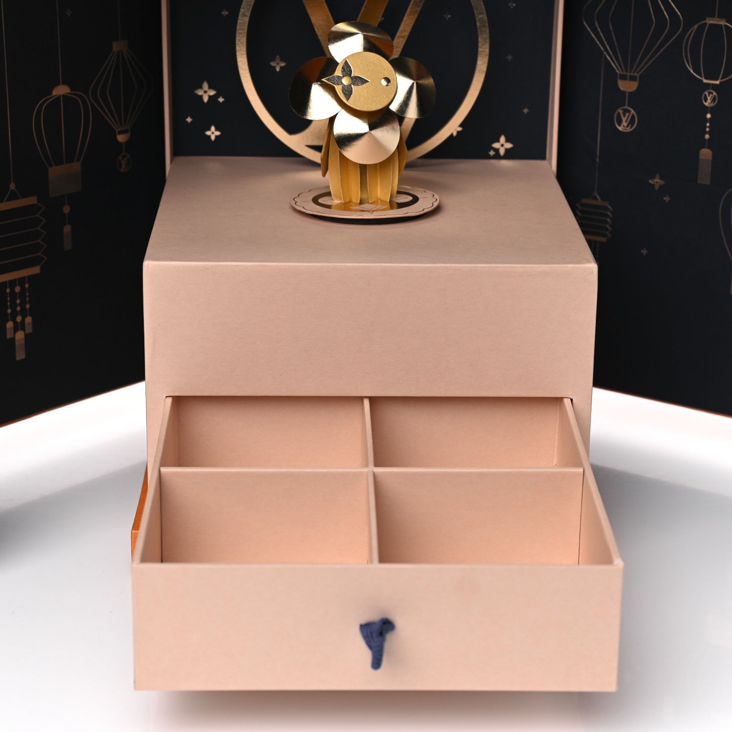 2020 Vivienne Music Box