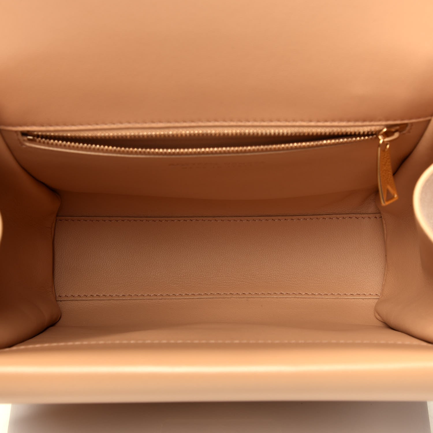Bottega Veneta Box Calfskin Nappa Clip Bag Almond Gold 5 of 10