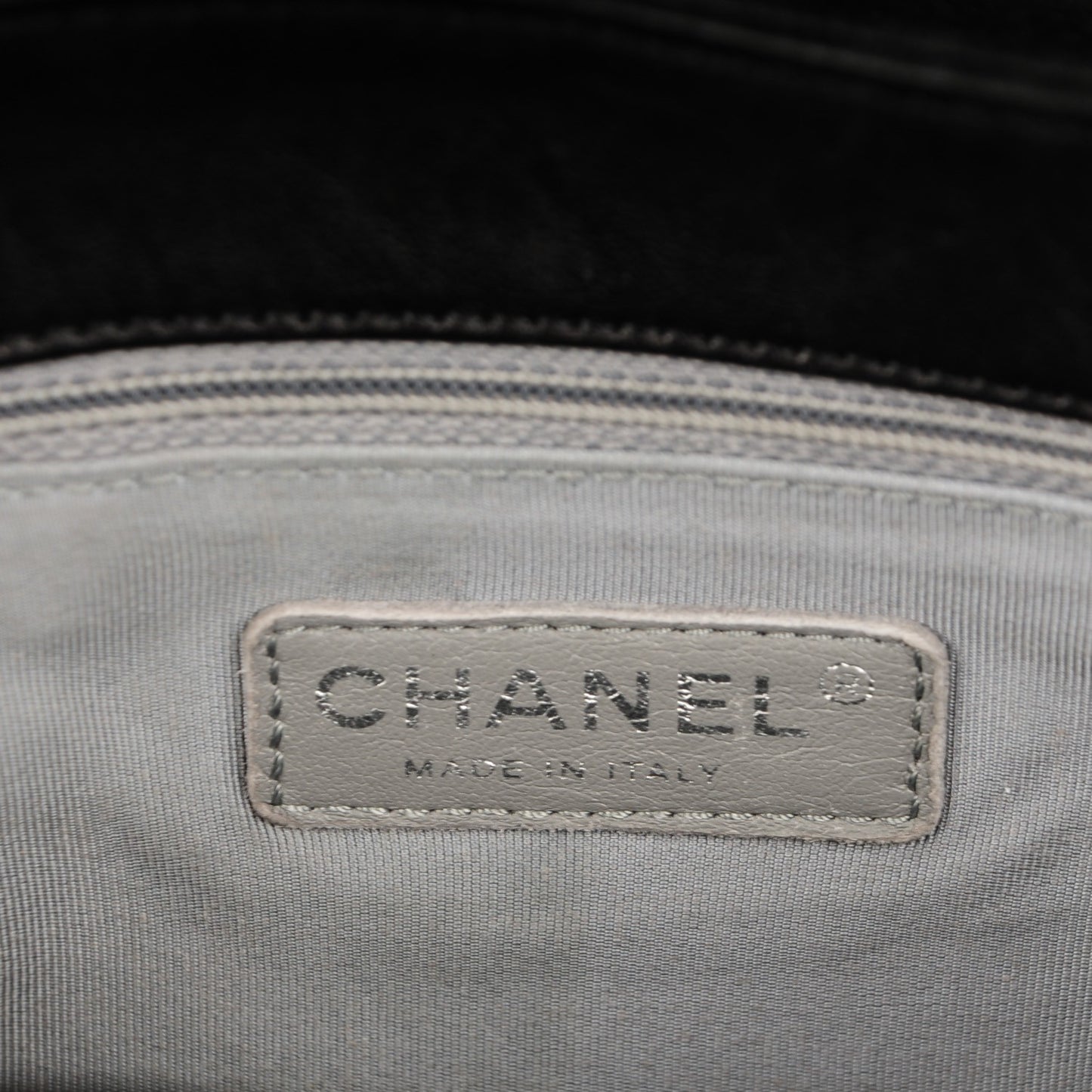 Washed Lambskin Quilted Maxi Chain Around Flap Black