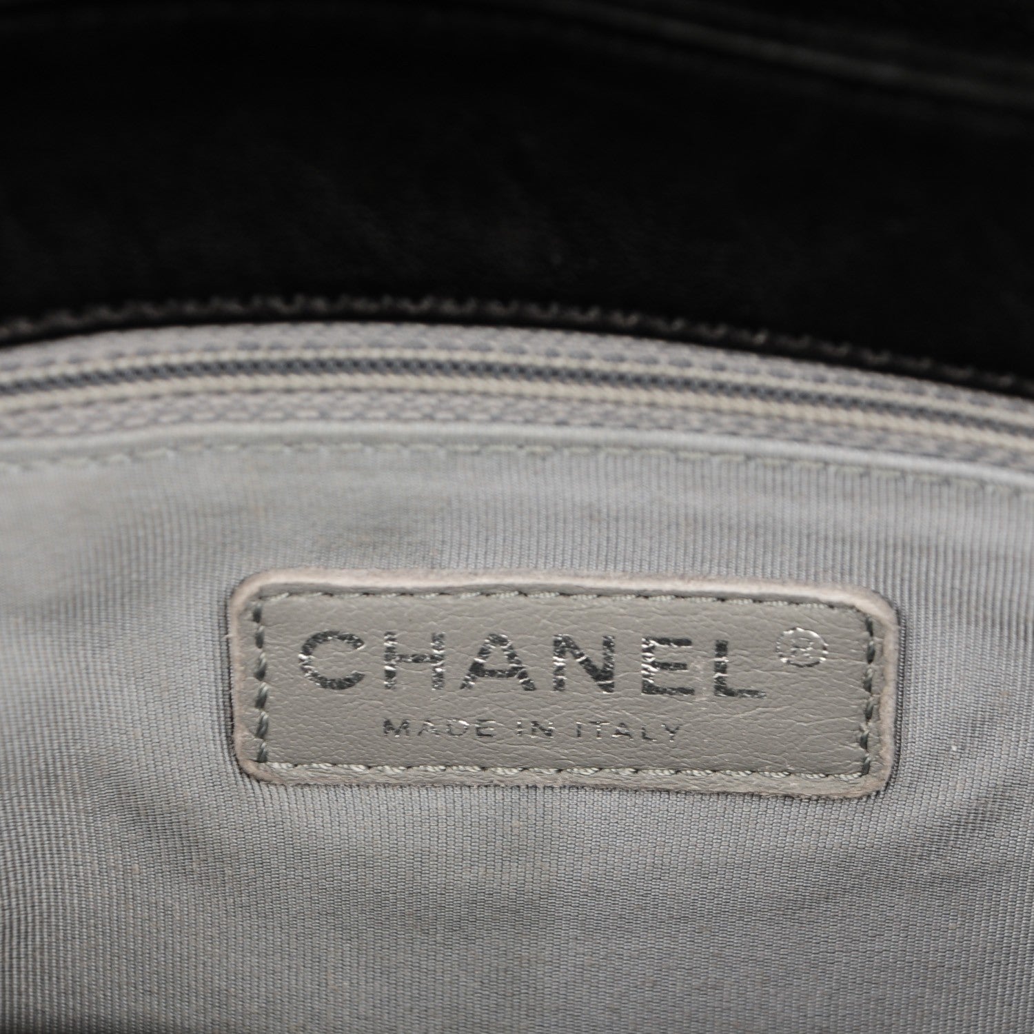 Chanel Washed Lambskin Quilted Maxi Chain Around Flap Black 6 of 7
