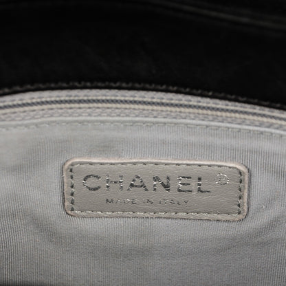 Chanel Washed Lambskin Quilted Maxi Chain Around Flap Black 6 of 7