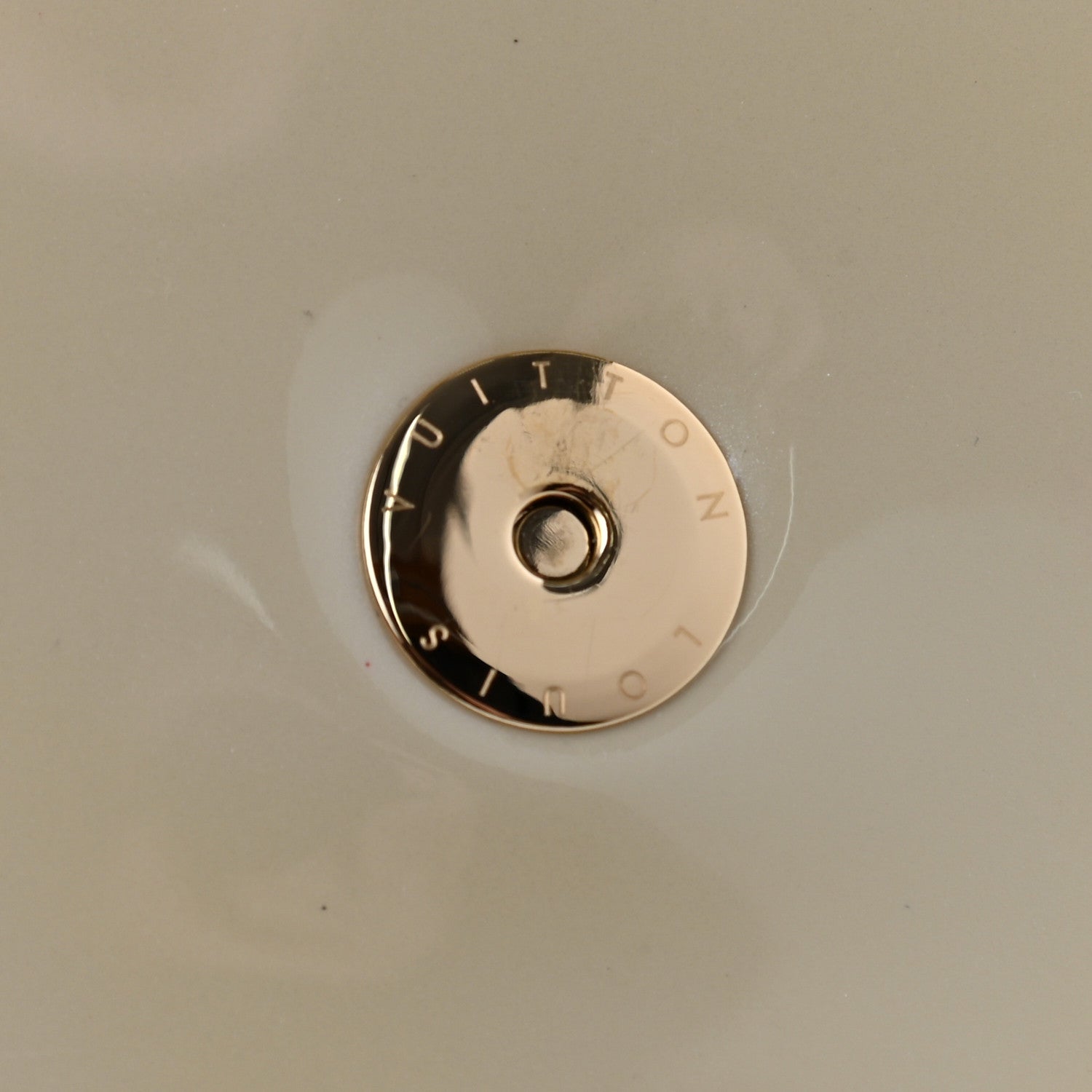 Louis Vuitton Patent Sobe Clutch Blanc Corail 10 of 10