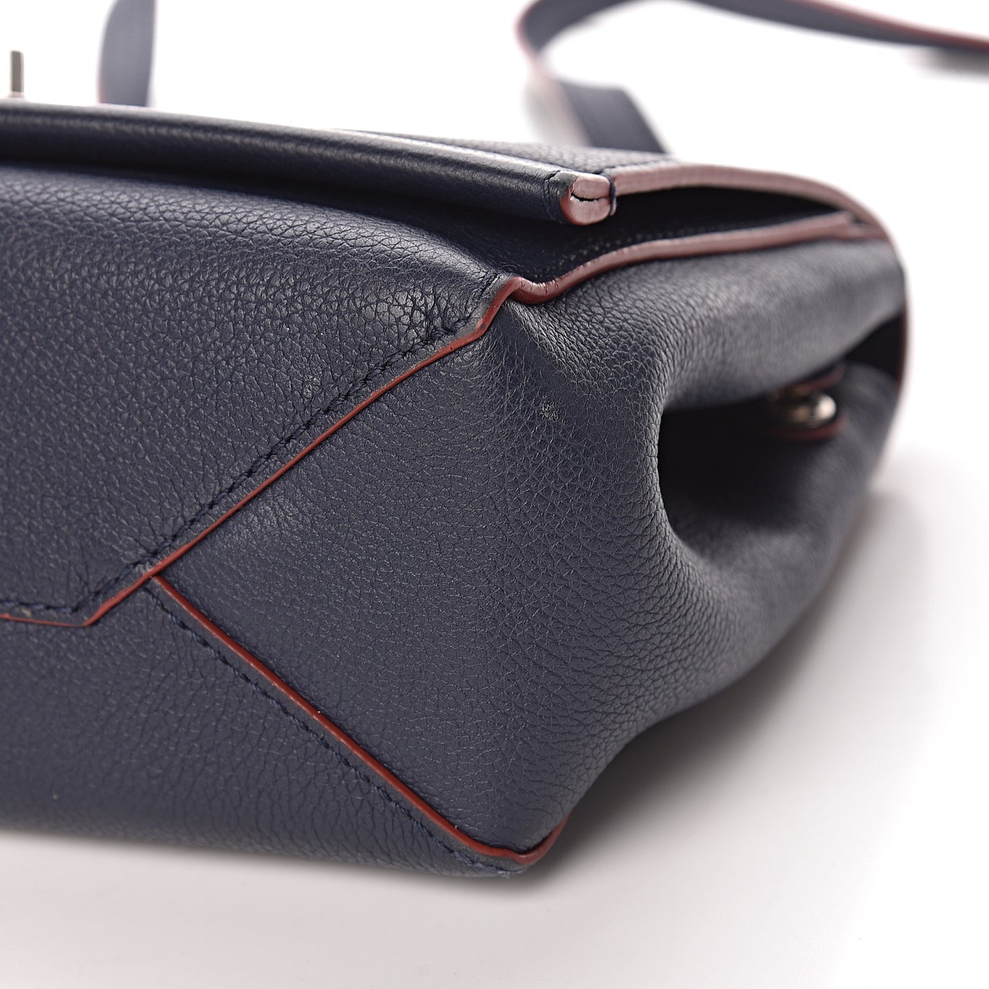 Calfskin Lockme II Chain Bag BB Marine Rouge