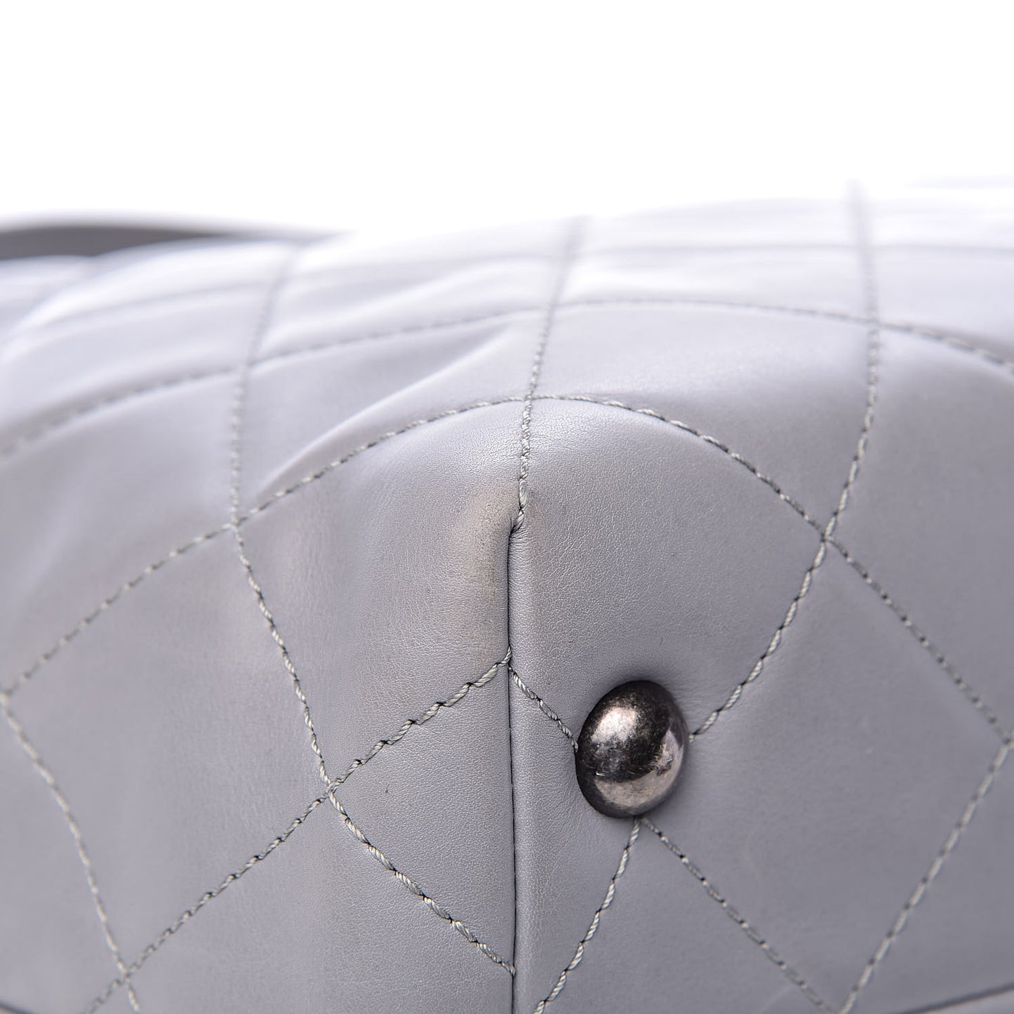 Calfskin Quilted Large Shopping In Chains Tote Light Grey