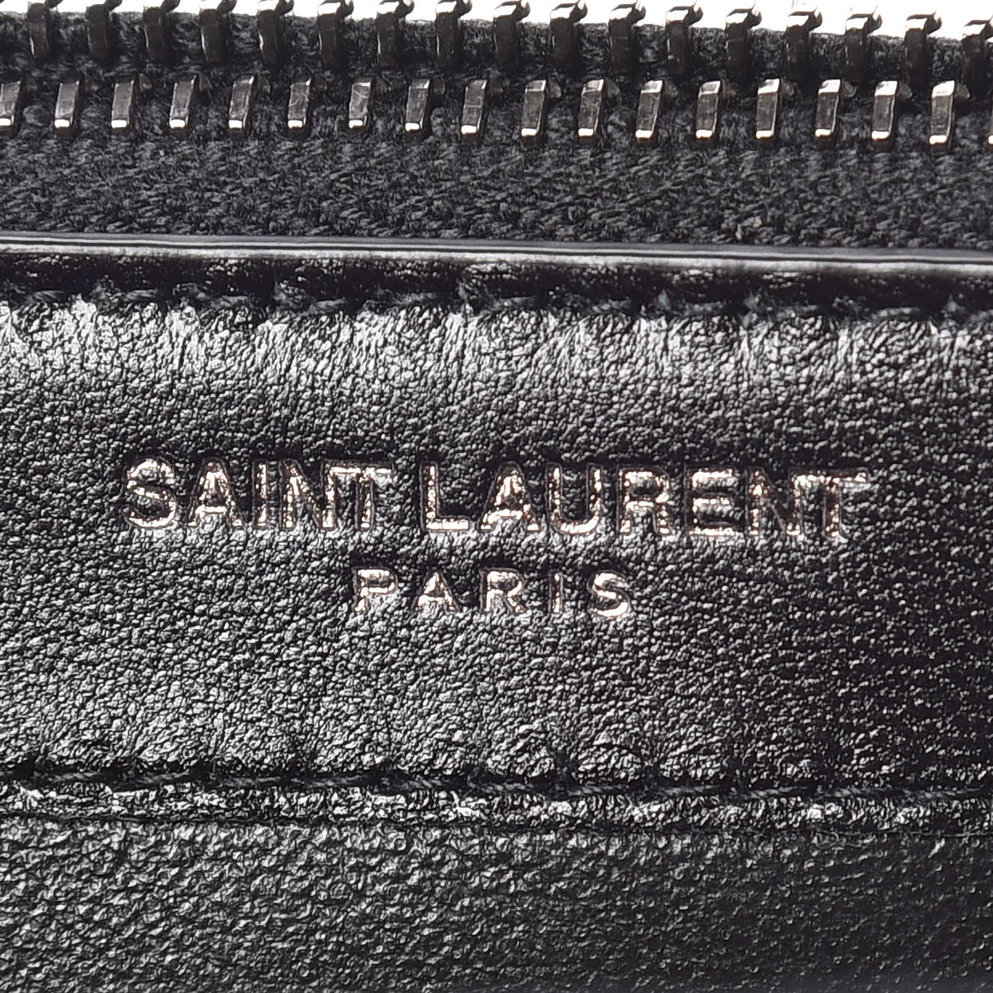 Metallic Suede Star 3D Monogram Tassel Chain Wallet Acciaio Black