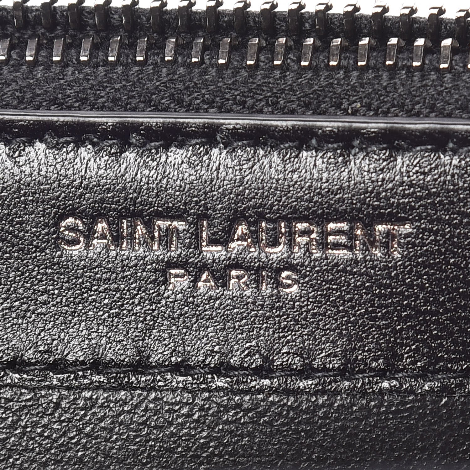Saint Laurent Metallic Suede Star 3D Monogram Tassel Chain Wallet Acciaio Black 8 of 9
