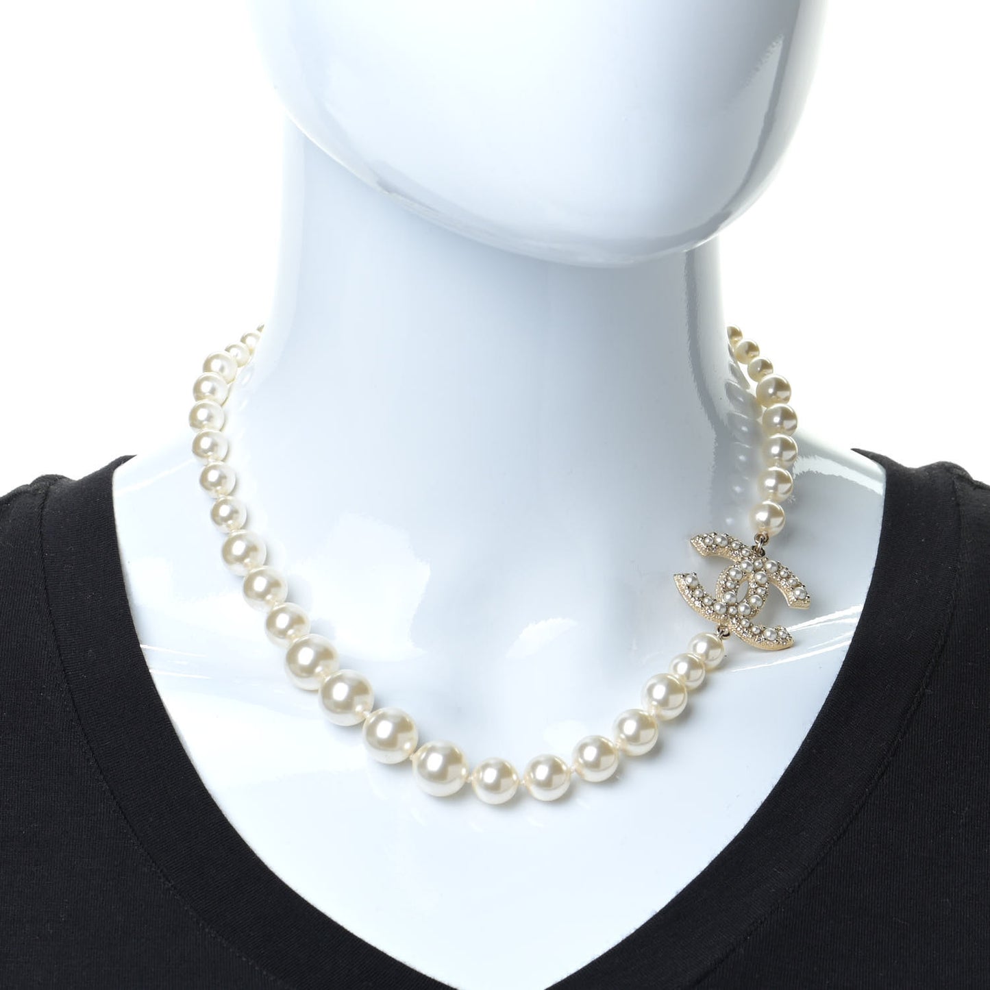 Graduated Pearl CC Short Necklace Gold