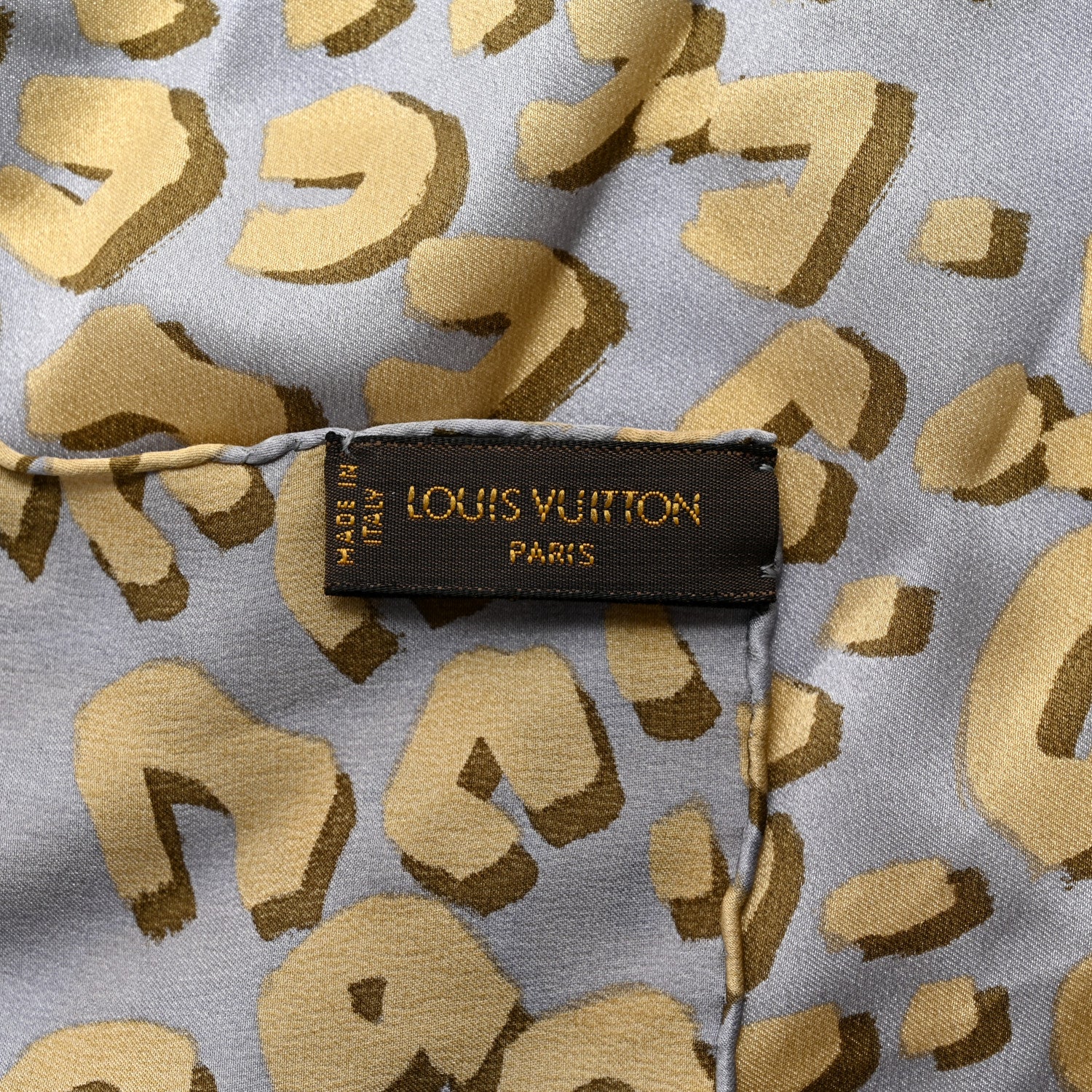 Louis Vuitton Silk Leopard Scarf Gris 3 of 3