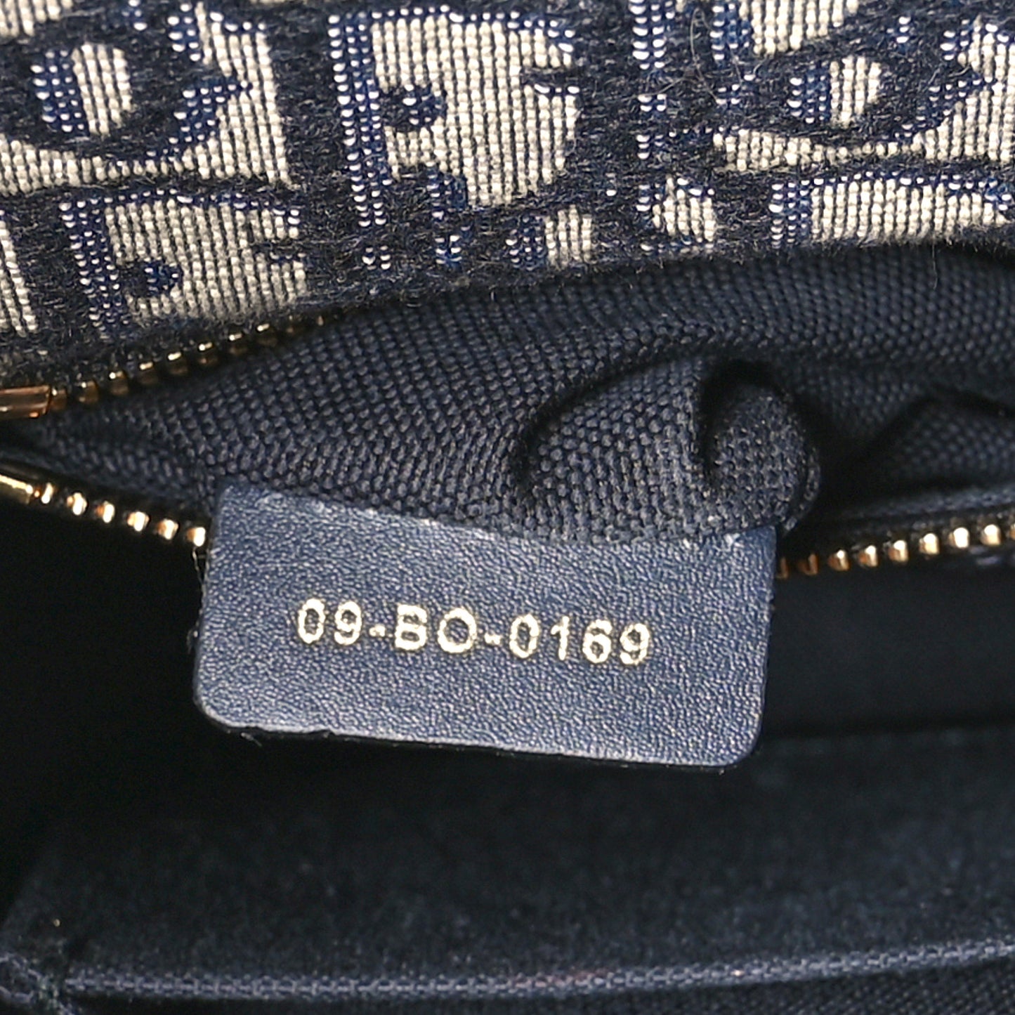 Oblique 30 Montaigne Flap Bag Blue