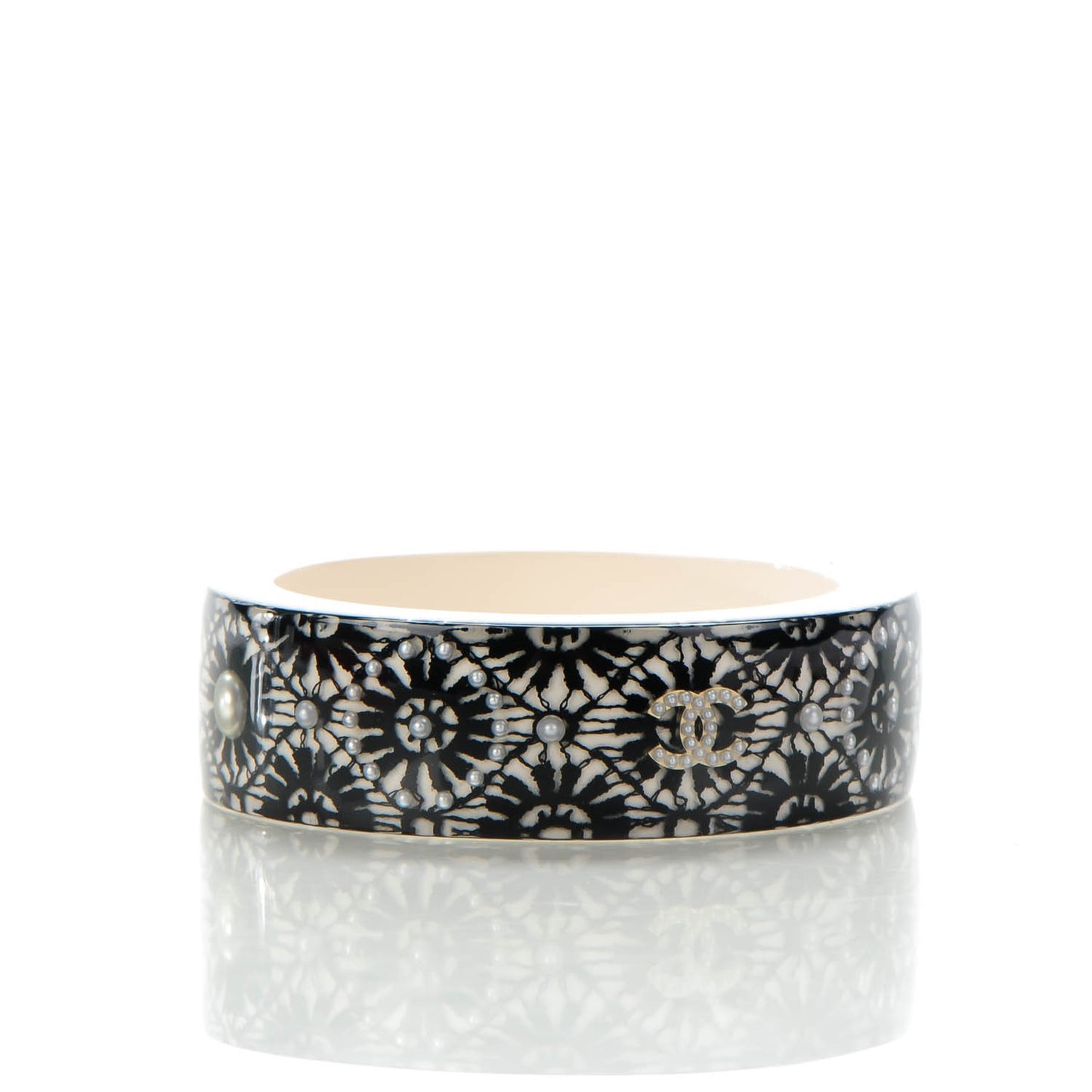 Resin Lace Pearl CC Bangle Black