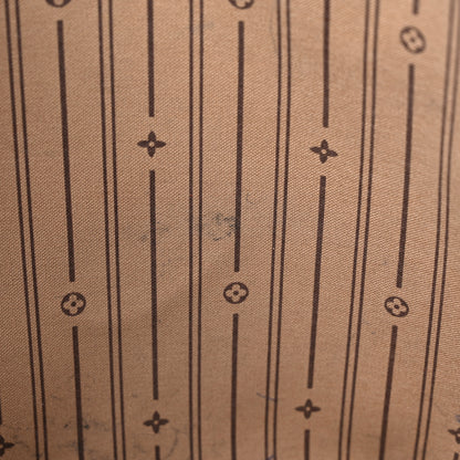 Louis Vuitton Monogram Neverfull MM 16 of 24