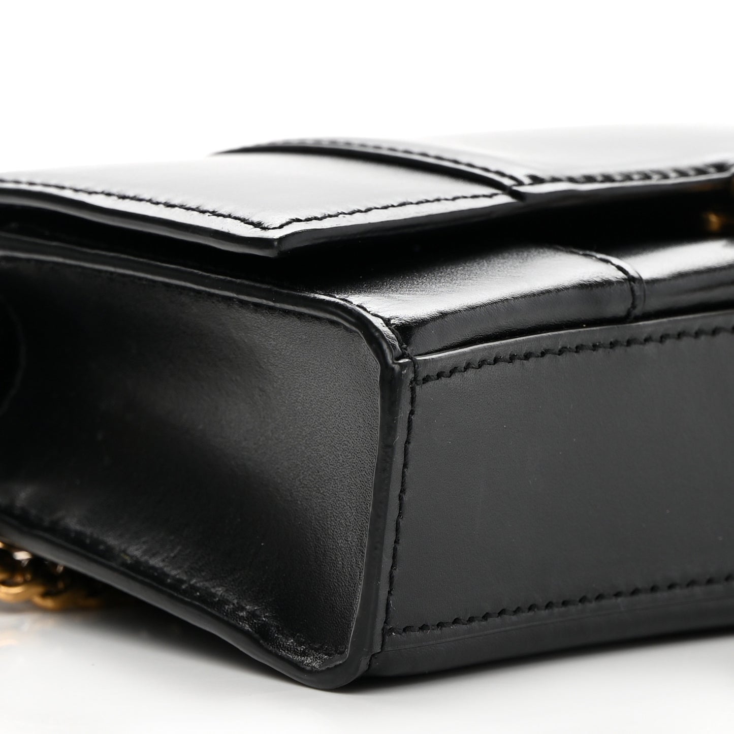 Shiny Box Calfskin Hourglass Chain Bag Black