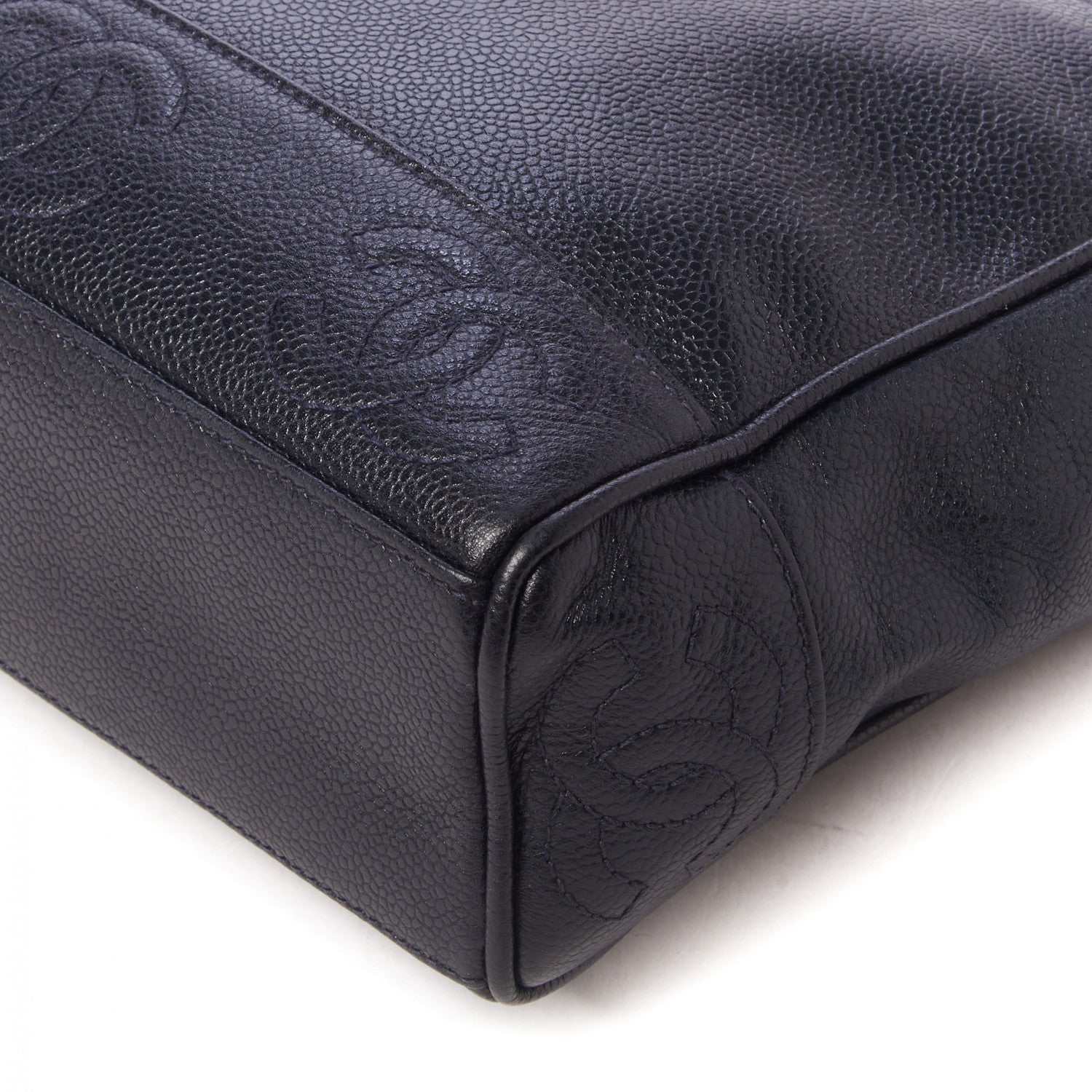 Chanel Caviar CC Shoulder Bag Navy Blue 4 of 8