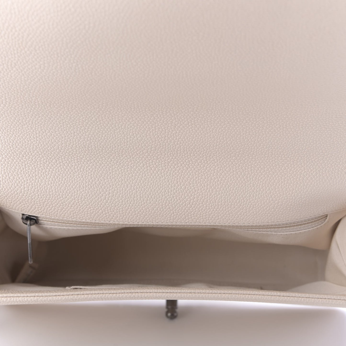 Caviar Chevron Quilted New Medium Boy Flap Light Beige