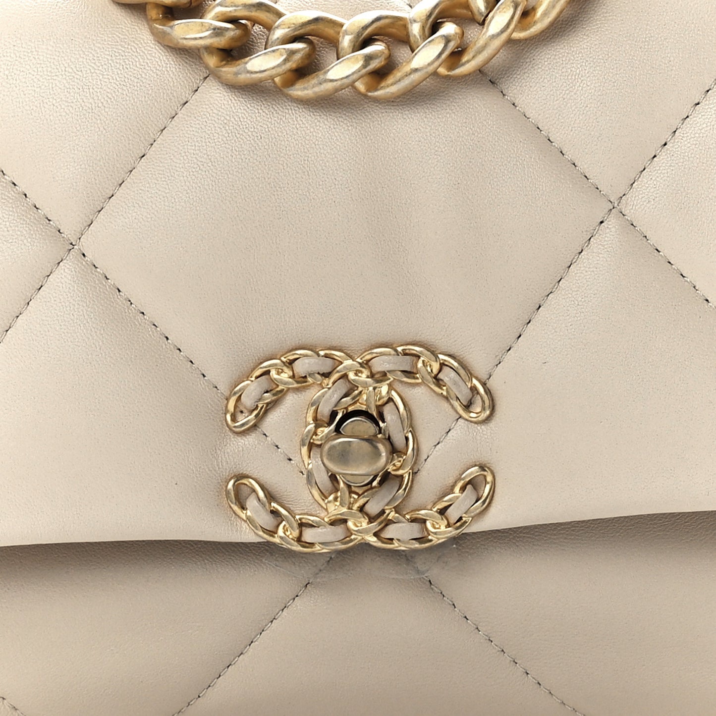 Lambskin Quilted Medium Chanel 19 Flap Light Beige