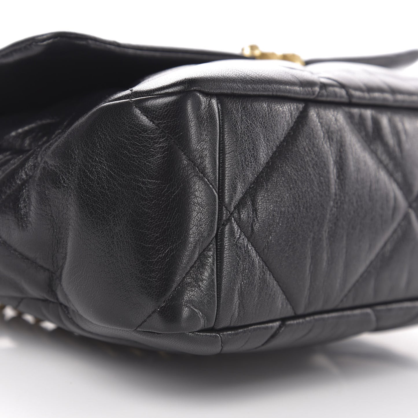 Goatskin Quilted Large 19 Flap Black