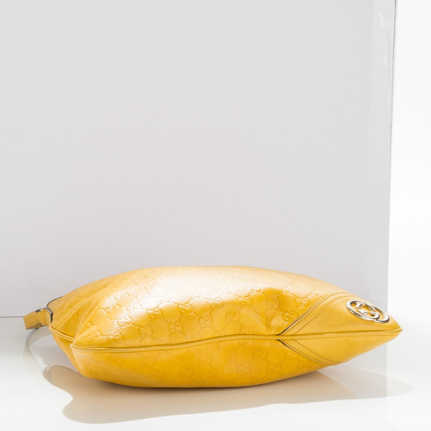 Guccissima Medium New Britt Hobo Yellow