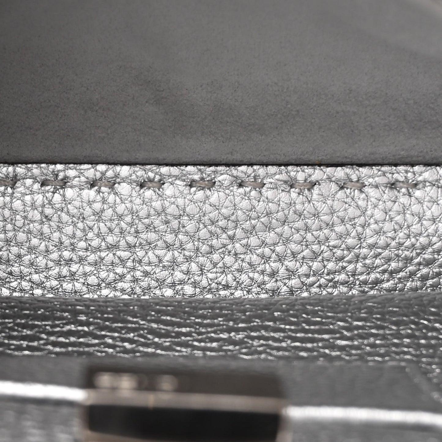 Cuoio Romano Lux Selleria Mini Peekaboo Iconic Satchel Argento