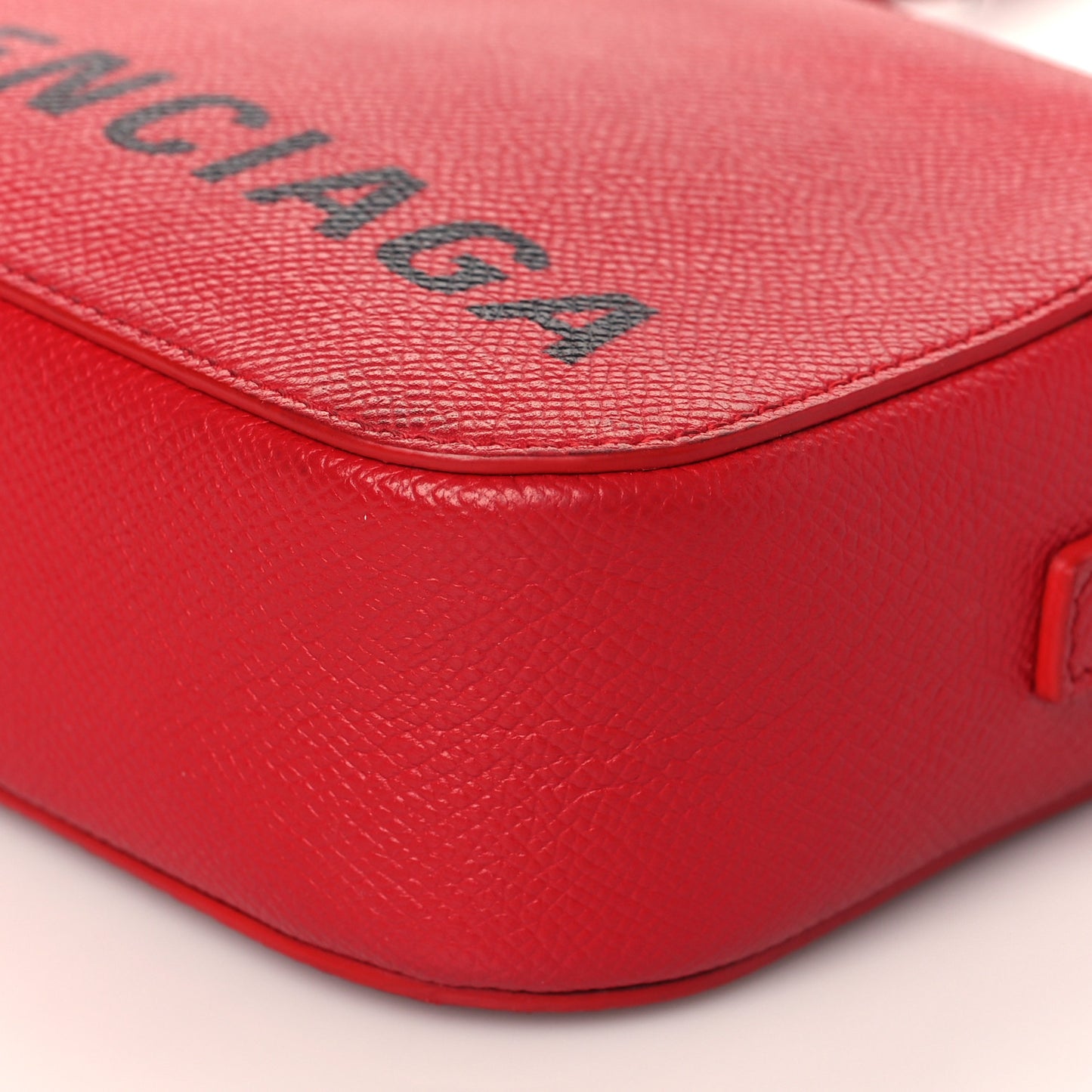 Signature Grained Calfskin Logo XS Ville Camera Bag Rouge Lantern Black