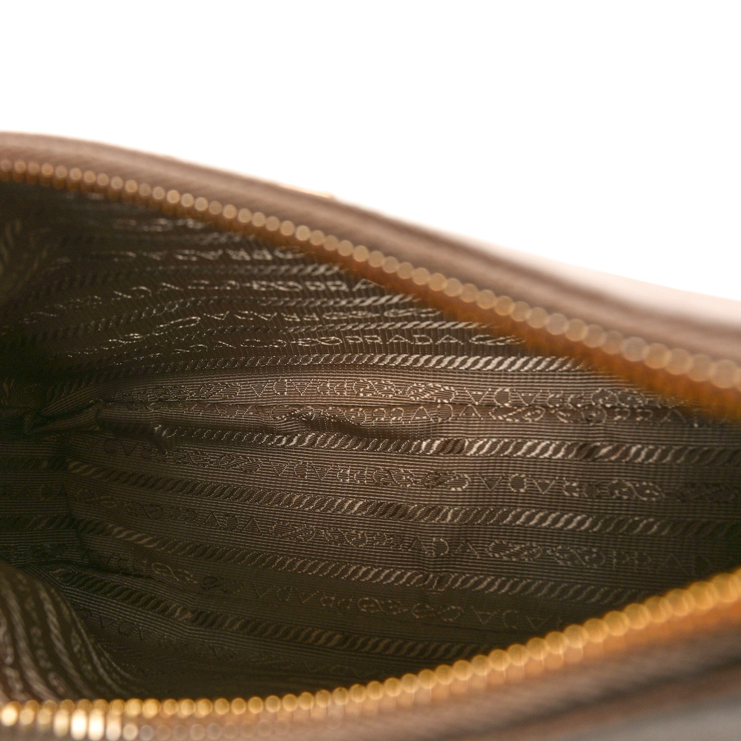 Prada Saffiano Lux Re-Edition 2005 Shoulder Bag Cammeo 5 of 9