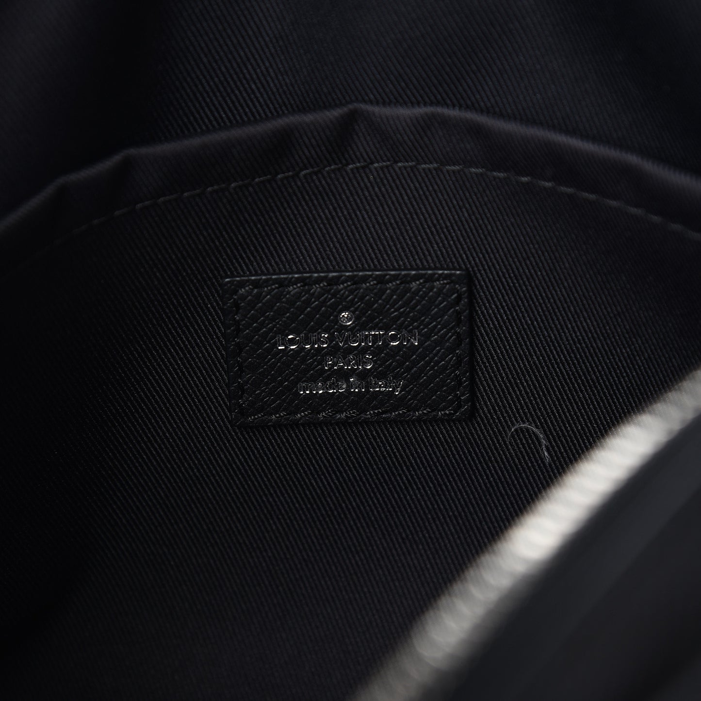 Taiga Monogram Eclipse Outdoor Messenger Black