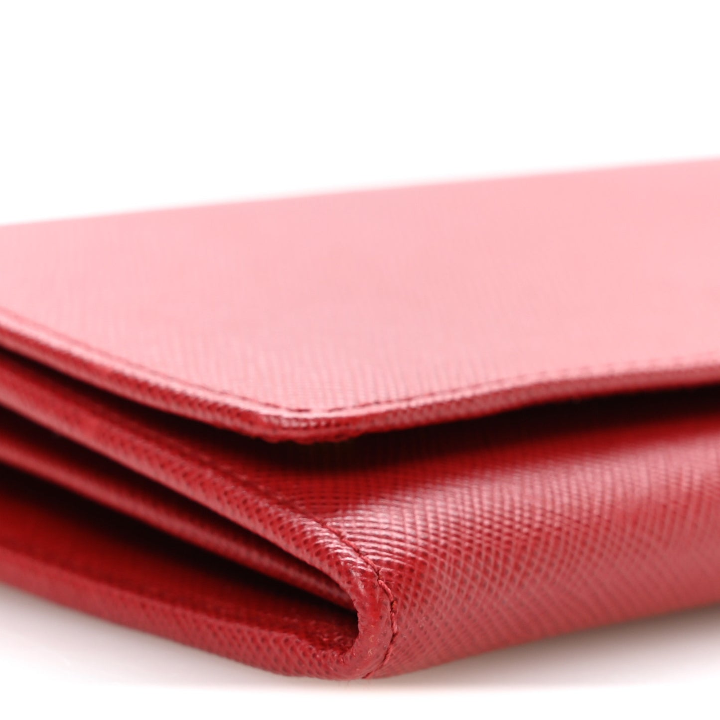 Saffiano Metal Oro Chain Wallet Fuoco
